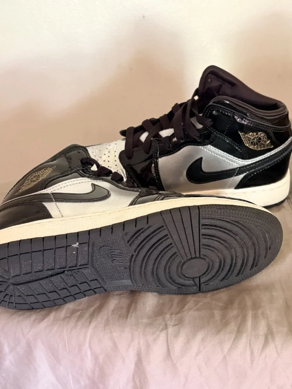 JORDAN 1 MID
